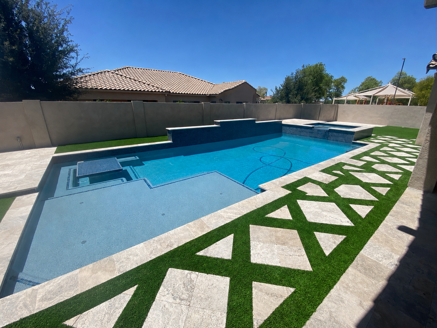 Pool gallery photo 9